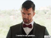 VIXEN Irresistible babe seduces stud 6/16