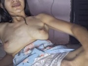 Fofa brasileira Alice Lima dedilha sua buceta molhada até o orgasmo 13/16