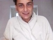 Barba e doccia mentre parlo dei nuovi aggiornamenti sulla produzione (Ita) Napoletano 15/16