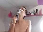 Barba e doccia mentre parlo dei nuovi aggiornamenti sulla produzione (Ita) Napoletano 4/16