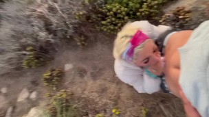 RUBIA FOLLANDO EN PLAYA CHILENA.