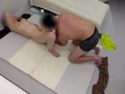 えっちなオイルマッサージで身体がぬるぬるに・・。 触られているうちに、気がついたら感度がMAX！！ そのまま激しいオイルSEXへ突入　童顔/おっぱい 無修正/ローション/パイパン/日本 - Screenshot 8 of 16 - Cum Inside