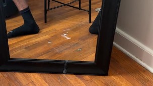 A little mirror action