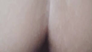 Joven culona latina es follada por el vecino segunda parte