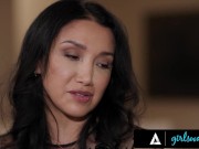 Hot Blonde Bangs The Bride 3/16