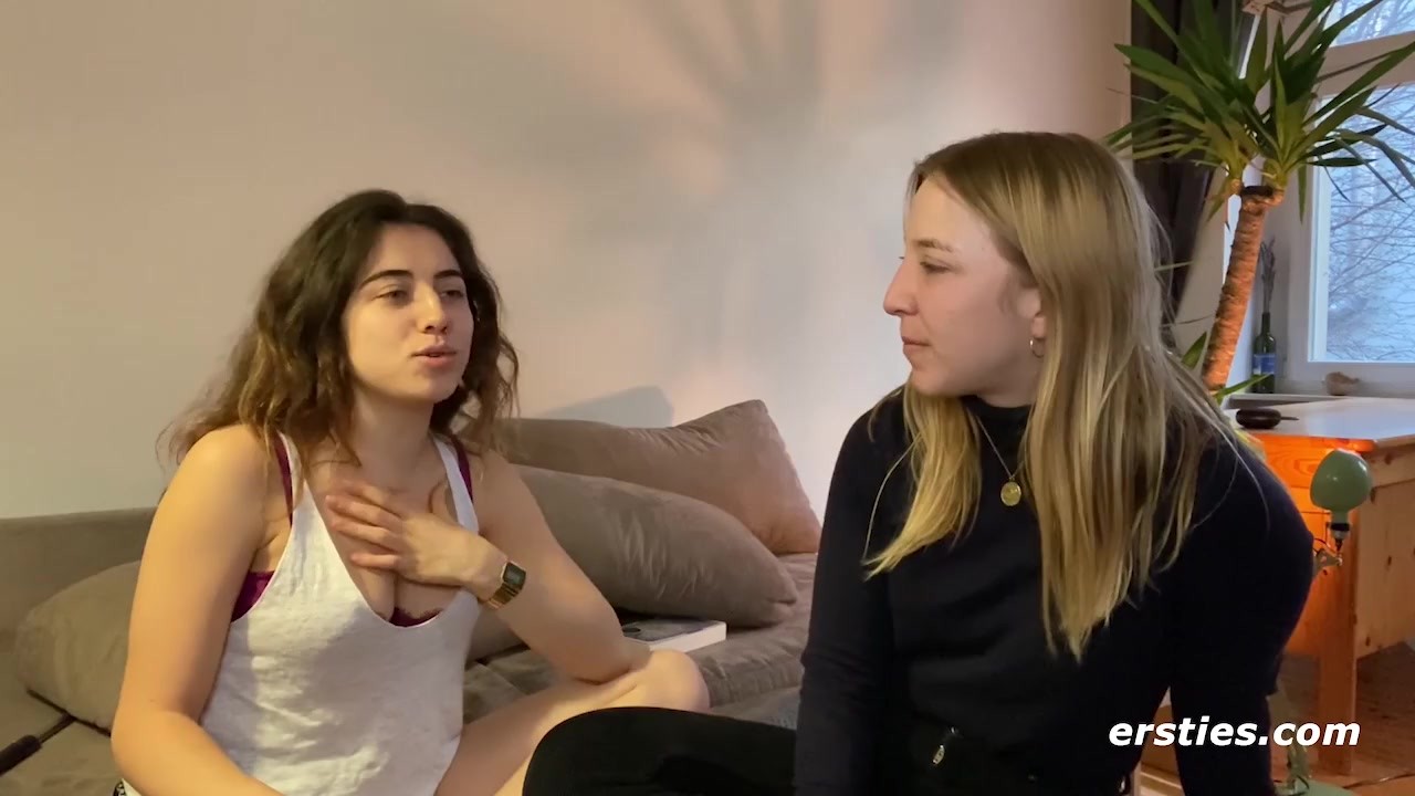 Ersties - Heißes, intimes Lesben-Date mit Muschilecken - Video de sexo gratis - RedTube
