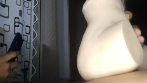 Tu profesor de español tiene la verga preparada para abrirte el CULO