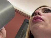 Littleangel84 - Erreur d'adresse ! Je baise quand même avec le nouvel occupant ! 7/16