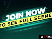 Two Cute Lesbians Eat Each Other's Pussies In 69 7/16