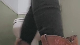 Pawg pissing compilation