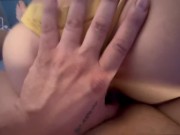 De perrito con juguete en el culo, gime riquisimo.185 10/16