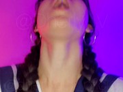 Colocando a gostosa para chupar meu pau!