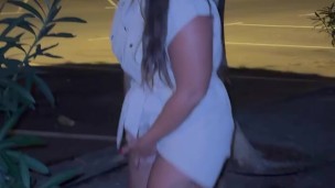 Pissing On The Street In The Night, I Hope Nobody Discover Me😳