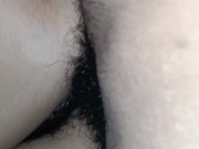 mi compañera de cuarto termino con el culo lleno de semen porque me encontró mirando porno. 12/16