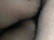 mi compañera de cuarto termino con el culo lleno de semen porque me encontró mirando porno. 14/16