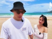 Popular female model serves her fans by going to the beach to have private sex together 3/16