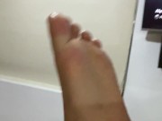 a good tit massage with feet and oiled 😌 11/16