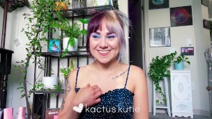 telling sexy pee stories about my friends