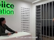 MILF Latina con uniforme de policia se folla a chico nerd pervertido con creampie accidental 1/16