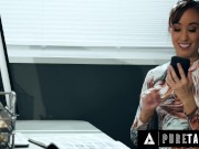 Lesbian Wants To Be Pregnant At All Cost 2/16