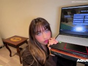 Jugando Minecraft mi novia culona me ruega que la folle y me corro en sus tetas 2/16