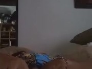 Sola y caliente morena