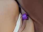 Amiga de mi hermana se queda en casa y termina en mi cama.311 8/16