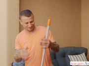 Big Tits Brooklyn Chase Gets Their Gardener To Fertilize Her Aching Pussy 5/16