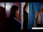 Cheating Wife Gets Discreet With a Hookup in the Warehouse 4/16