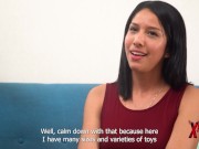 Joven venezolana tetona pasa casting porno por insistencia de su novio voyeur 6/16