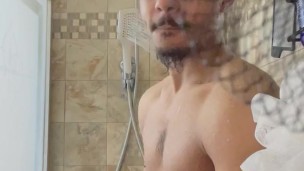 LOVE CUMMING IN THE SHOWER
