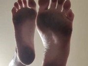 Giantess with dirty feet smashing a little man 1/16