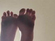Giantess with dirty feet smashing a little man 4/16