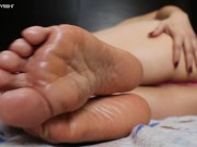 yelahiag'S very sexy oiled soles, obey and keep quiet in front of her sph teasing. yelahiag