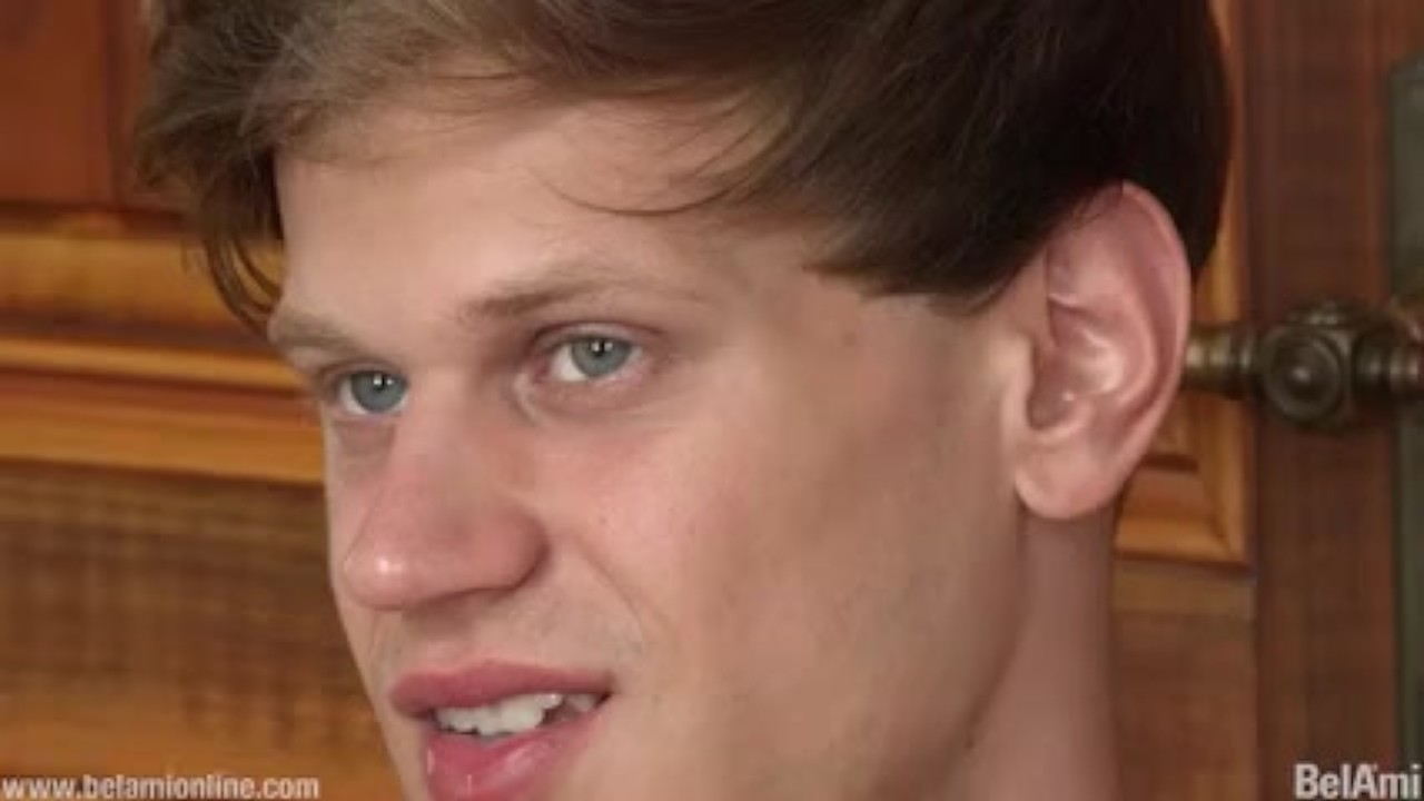 Slim euro boy jerking off - RedTube