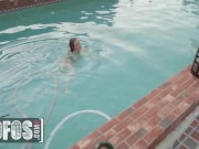 MOFOS - Smoking Hot Brunette Karla Kush Invites Her Gardener Ricky Johnson For A Naughty Fuck 2/16