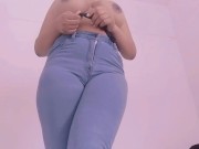 احح حط زبو على ترمتي ف تران دخل هايجة جبتو 💦 - Screenshot 8 of 16 - Lesbian Sex