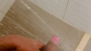 Bathing_time_handjob