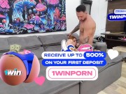 Botei a  pra mamar enquanto a amiga dela não estava em m casa 5/16