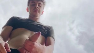 Handjob in the middle of nature