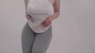 شهيت جارنا ف سطح كان غيحويني شاف طبوني مطراسي تحت لكلون