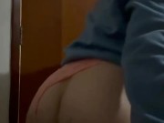 Plugada calcinha de lado aquela rebolada gostosa 7/16