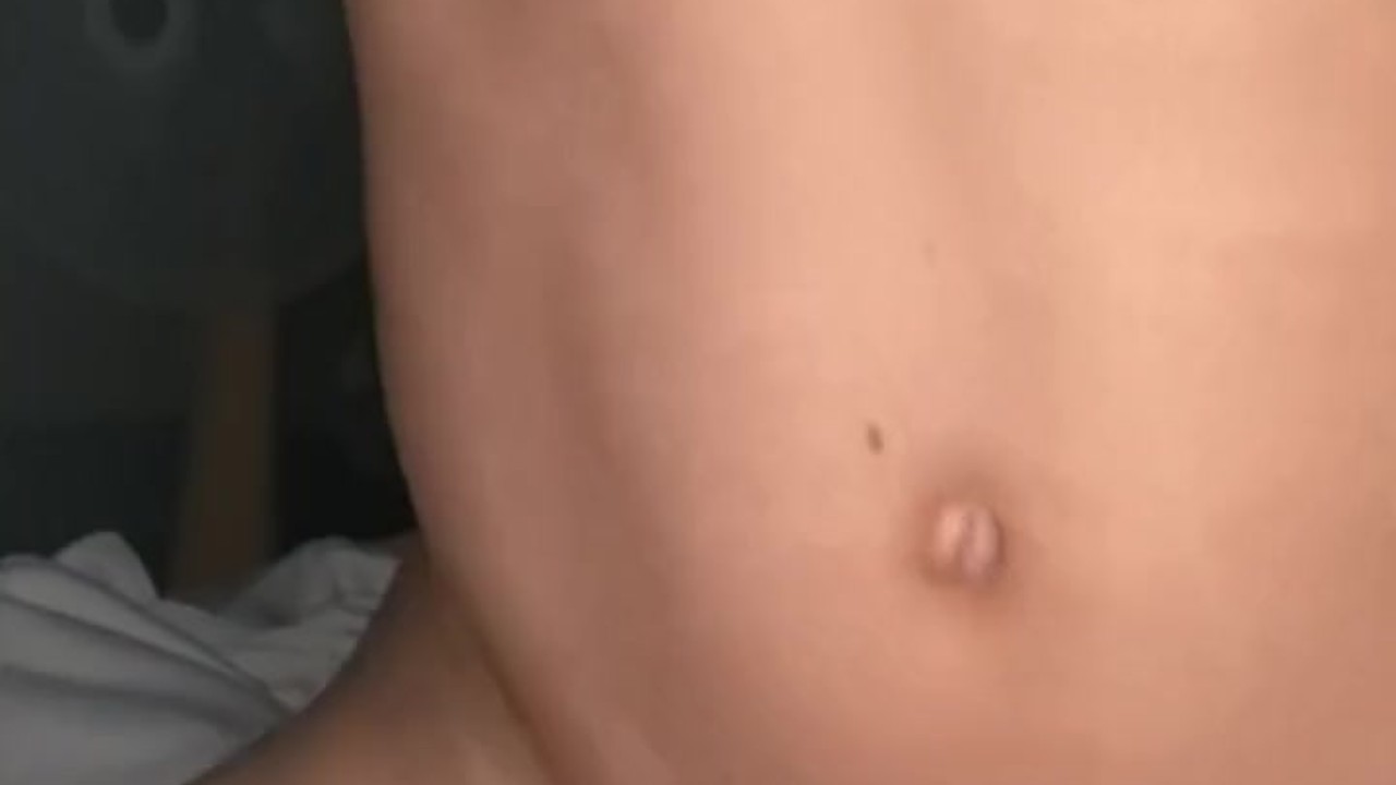 นักศึกษาสาวไทยโดนผัวเลียหี - Free Sex Video - RedTube