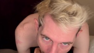 Twink Loves to Suck and Ride