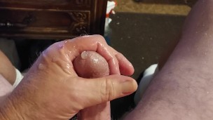 13 Dodgechargerpppppp edging my dick with cumshot