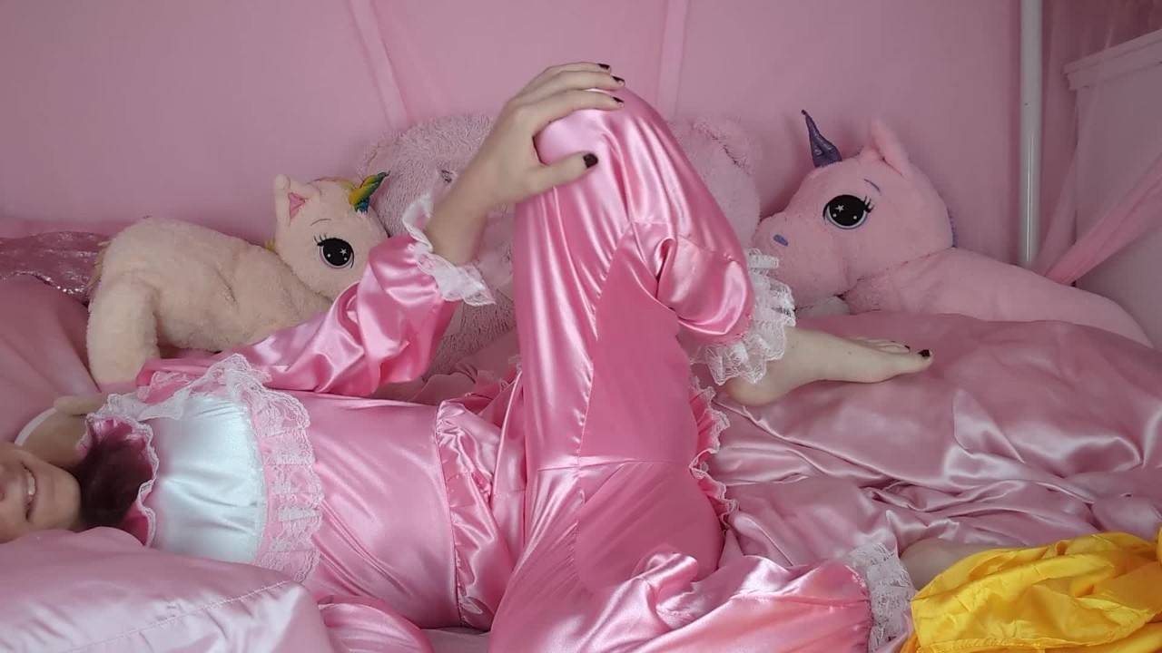 Satin Fetish Transgirl (Preview) - Free Sex Video - RedTube