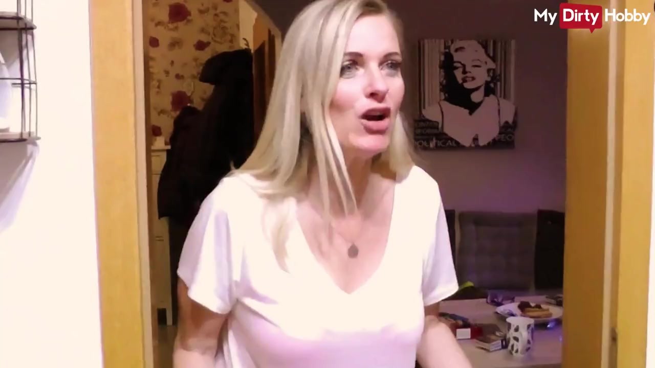 Husband and wife threesome with friend - Mydirtyhobby