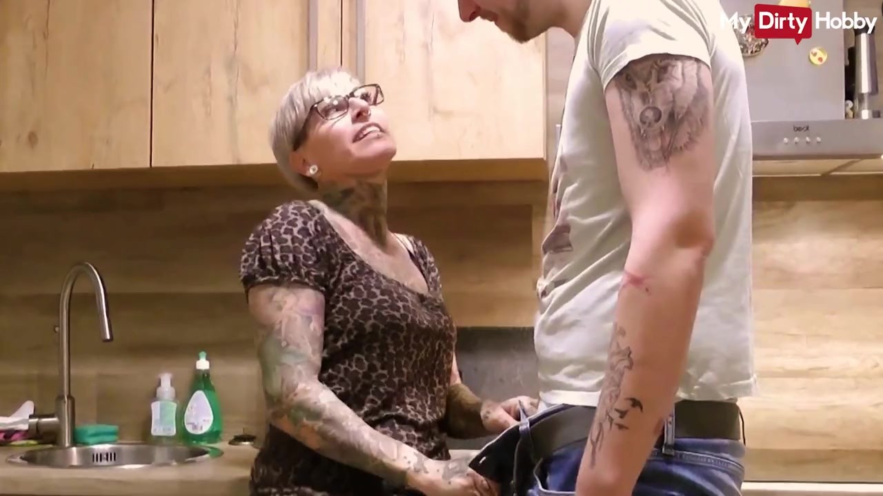 Husband and wife threesome with friend - Mydirtyhobby