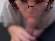 玉舐めと玉弄りながらごっくんフェラするメガネの女の子♡ 6/16