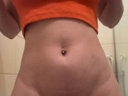 Brazilian dancing funk and fucking her own pussy until she cums 5/16